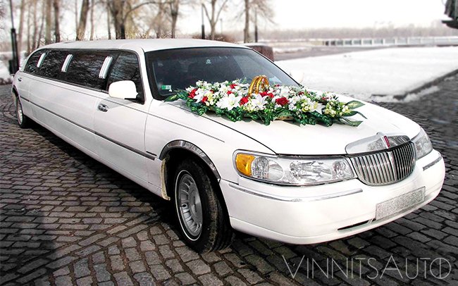 Аренда Лимузин Lincoln Town Car на свадьбу Винница